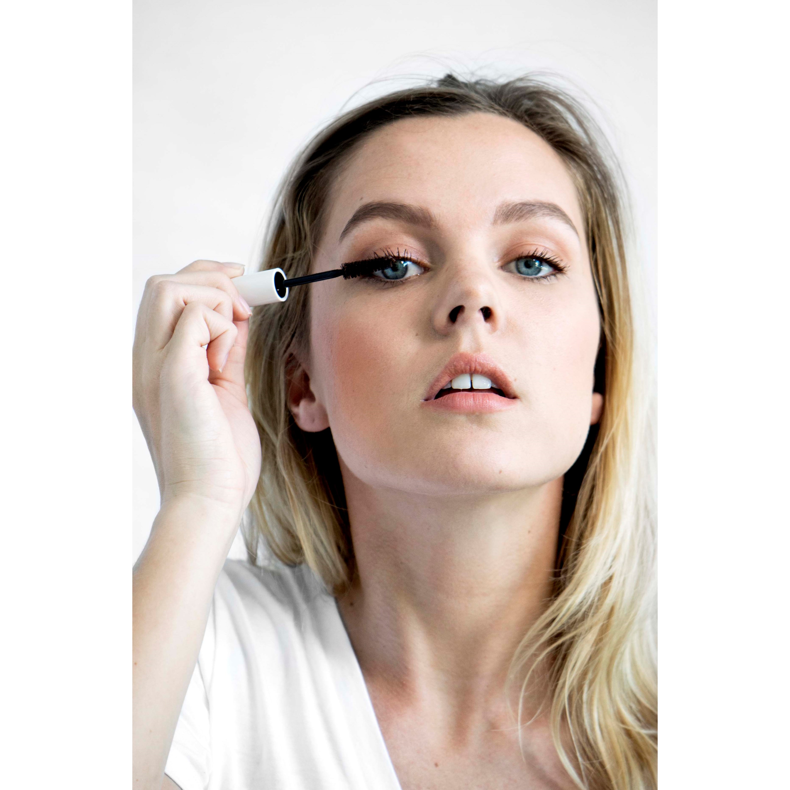 Ere Perez Natural Almond Mascara Brown (obrázok 4)
