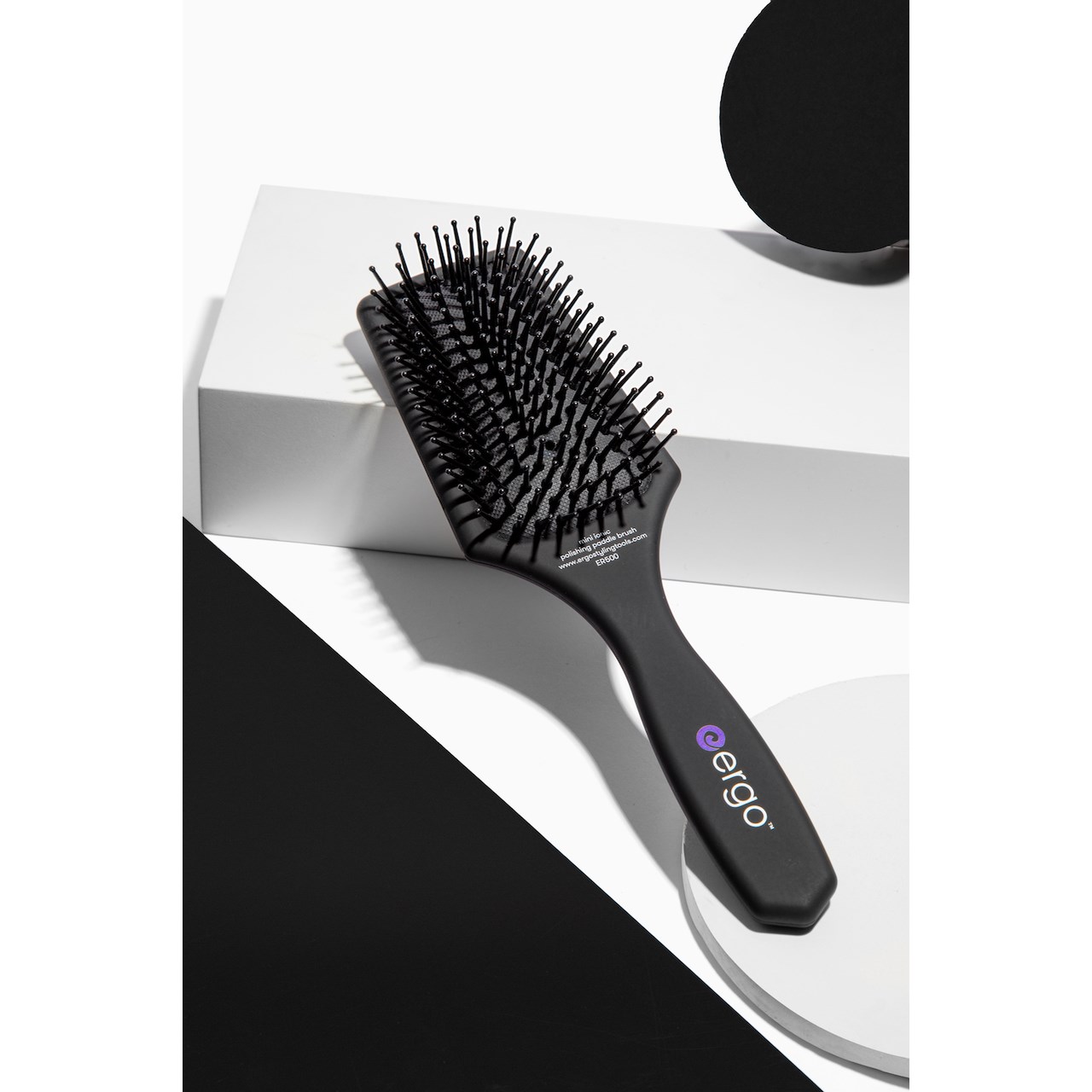 Läs mer om Ergo Er500 Mini Ionic Polishing Paddle Hair Brush