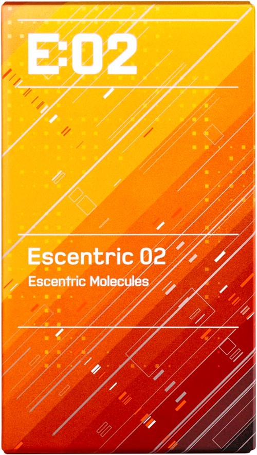 Een kleurrijke verpakking labeled Escentric 02 met abstract oranje en geel ontwerp en witte tekst.