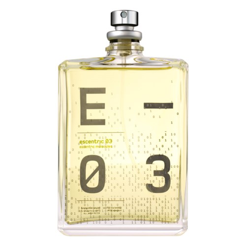 Een heldere parfumfles met bubbels erin, gelabeld "Escentric 03" en "Escentric Molecules," met een zilverkleurige dop.