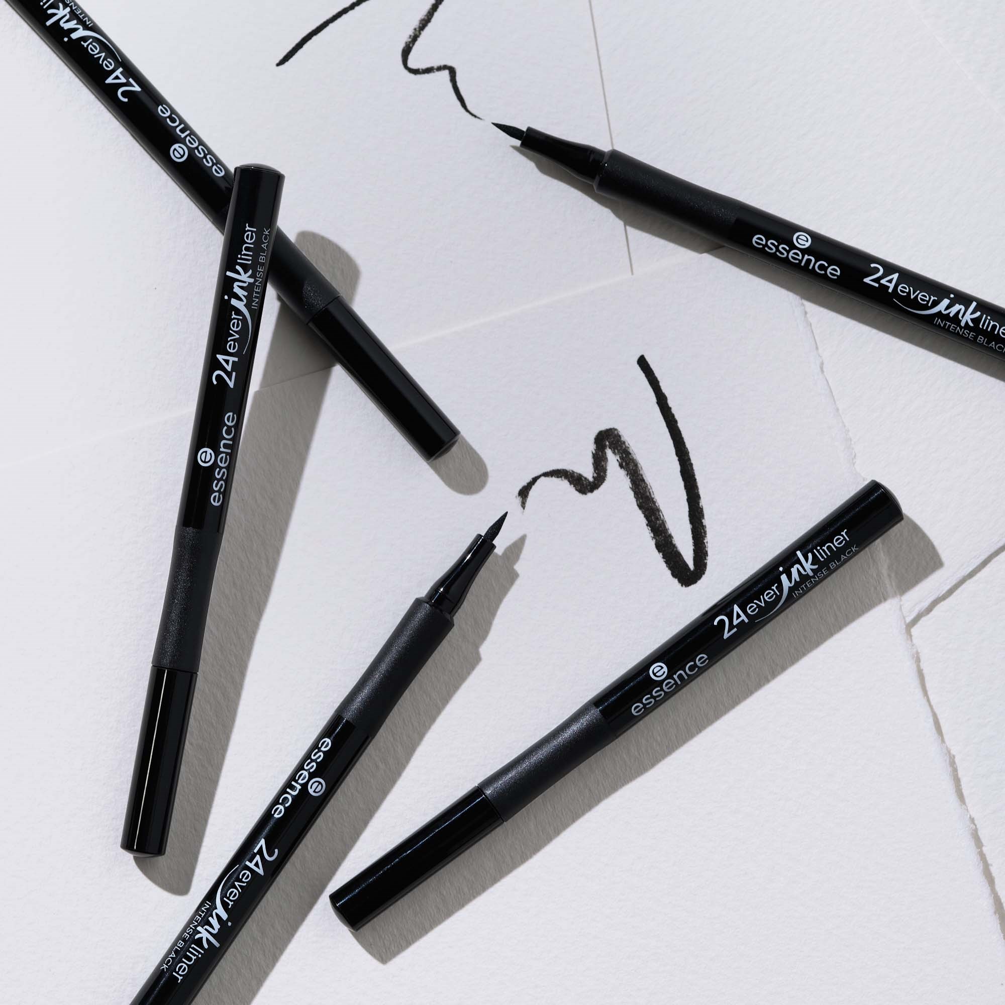 essence liner 24ever ink (obrázok 5)