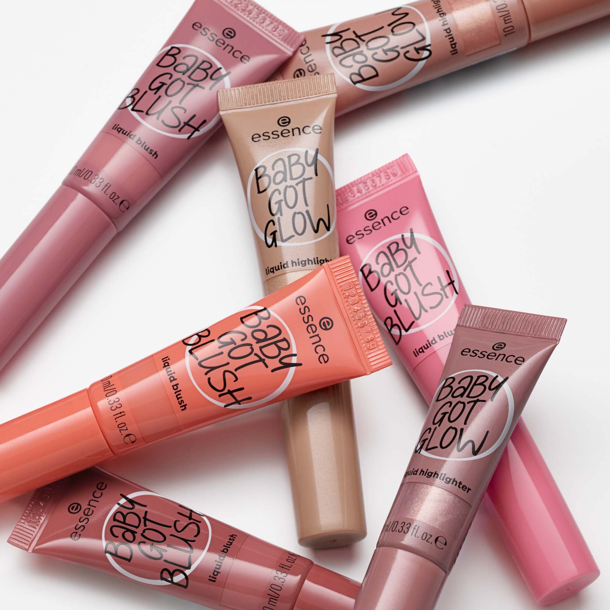 essence Baby Got Glow Liquid Highlighter 20 Rose and Shine (zdjęcie 10)