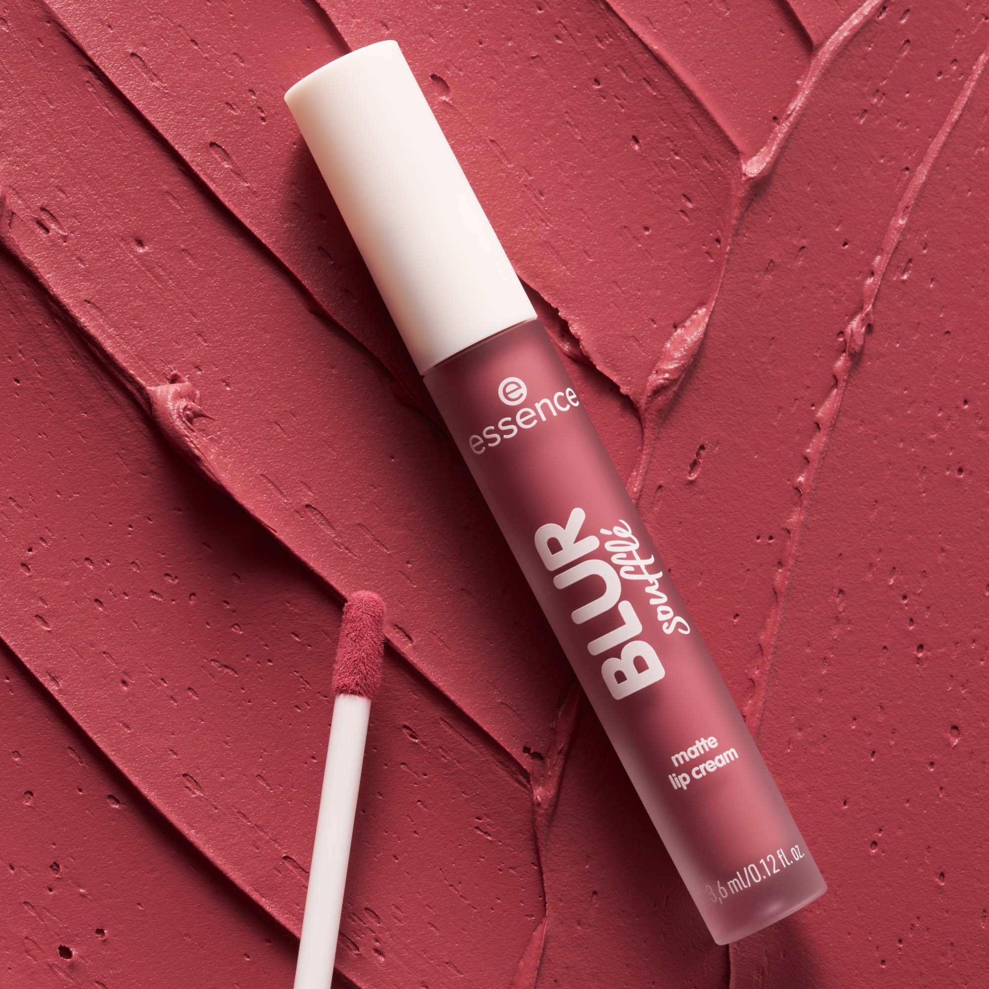 essence Blur Soufflé Matte Lip Cream 05 Crush Hour (obrázok 5)