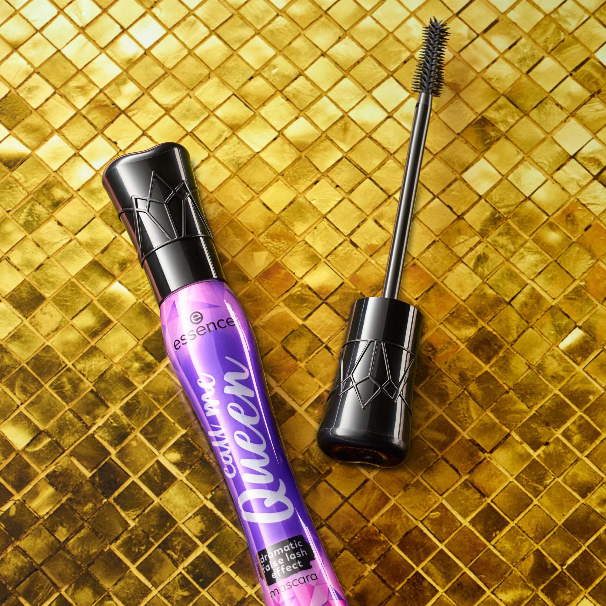 essence Call Me Queen Dramatic False Lash Effect Mascara (obrázok 6)