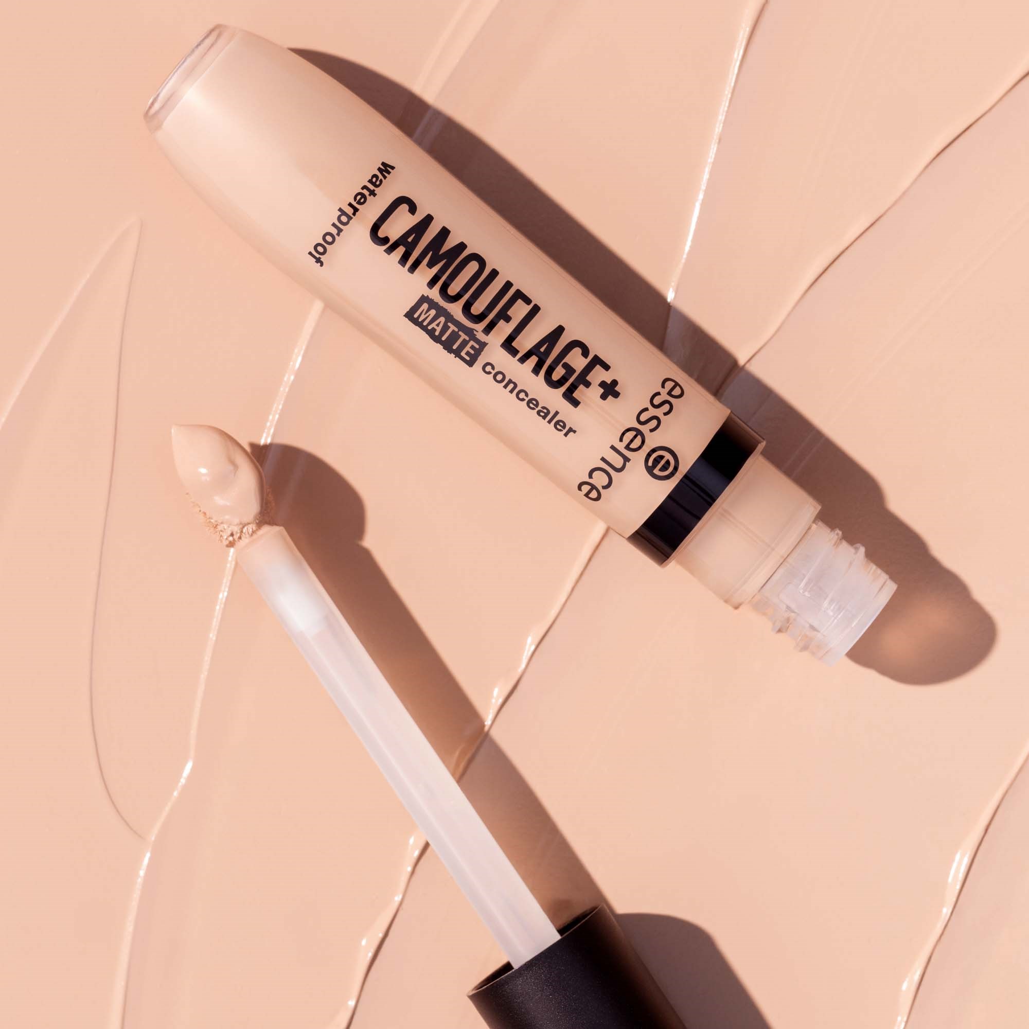 essence Camouflage+ Matte Concealer 130 (obrázok 5)