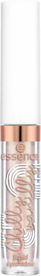 essence Chilly Vanilly Liquid Eyeshadow 02 Vanilla Vibes Only