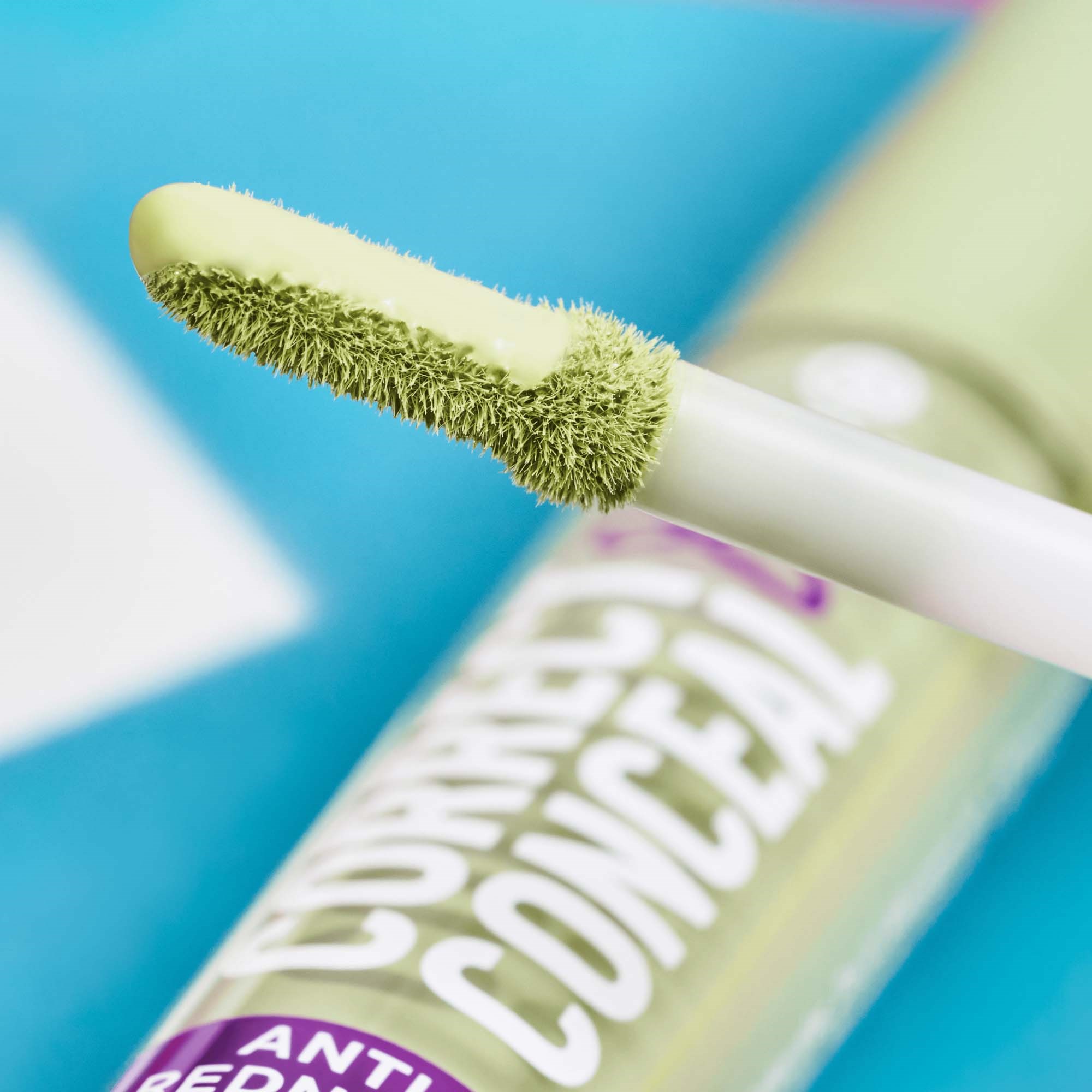 essence Correct & Conceal Anti Redness Concealer 100 Universal (obrázok 5)