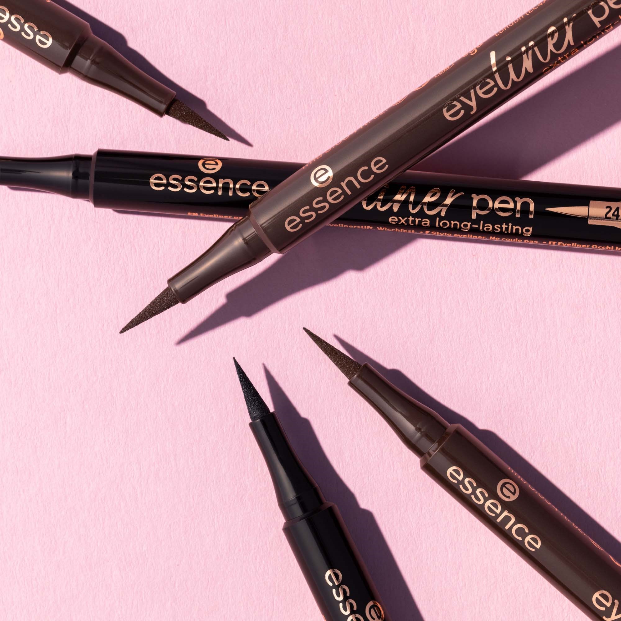 essence Eyeliner Pen Extra Long-Lasting 020 Brown (obrázok 6)