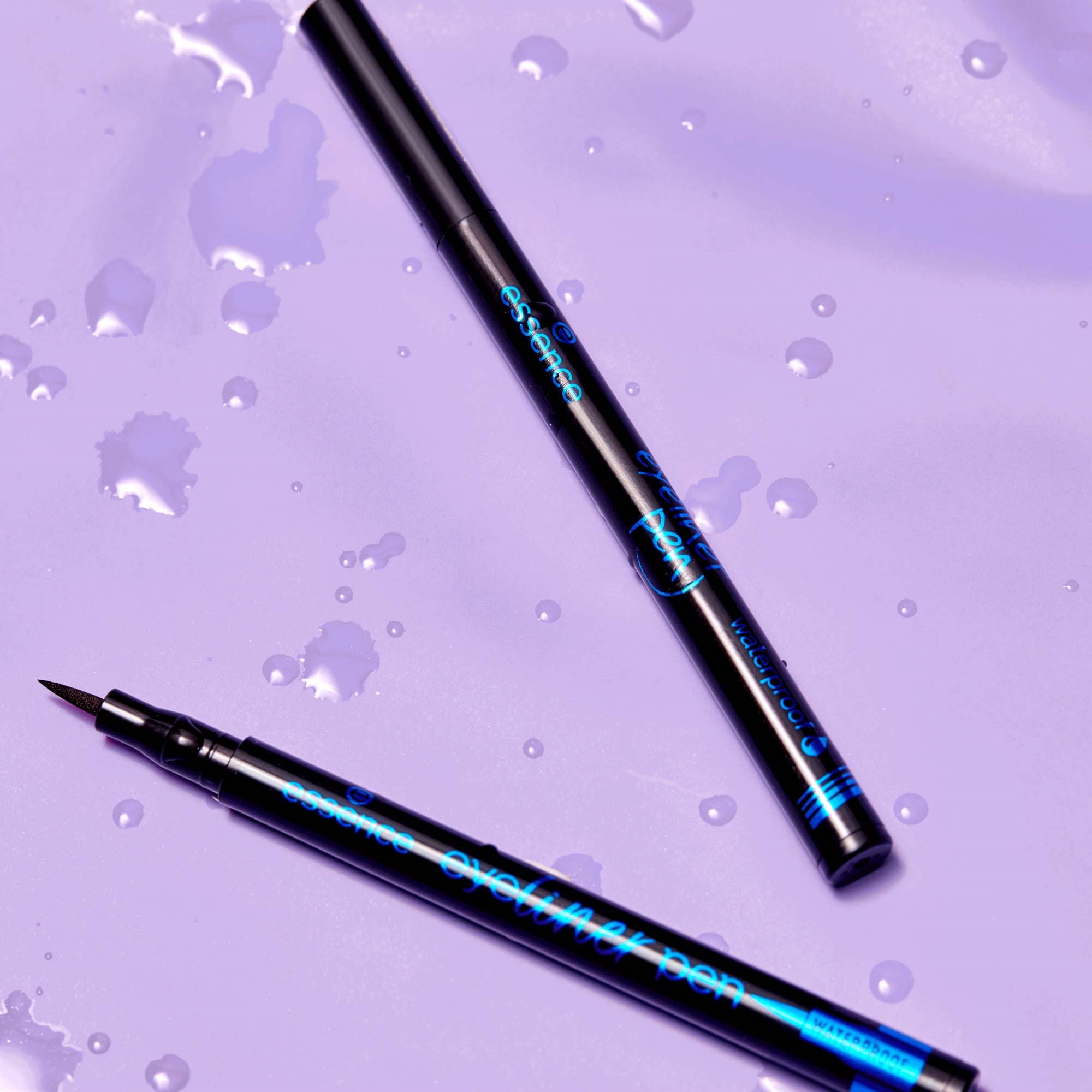 essence Wodoodporny eyeliner w pisaku 0 1 (obrázok 4)