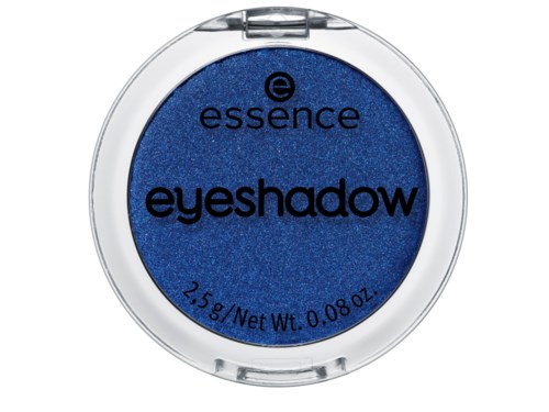 Blauer Lidschatten in einer runden Dose, mit 'essence' und 2,5 Gramm.