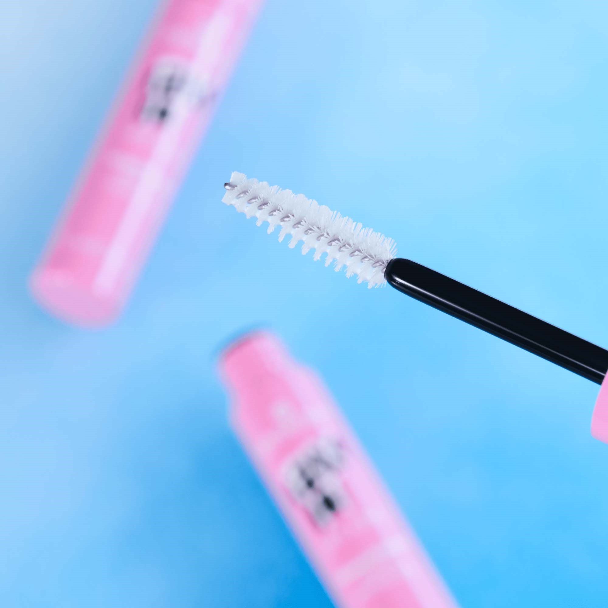 essence Fix It Like A Pro Transparent Brow Fixing Gel (obrázok 4)