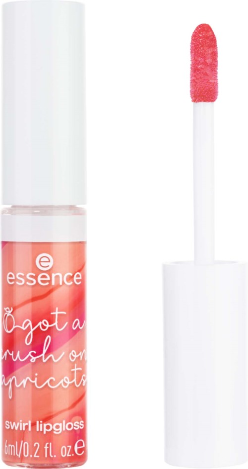 En läppglansflaska med rosa-orange färg och vit lock, visar en applikator. Märket är Essence.
