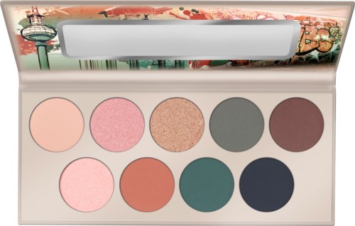 Eine bunte Lidschattenpalette mit acht verschiedenen Farbtönen, inklusive matten und schimmernden Finishes.