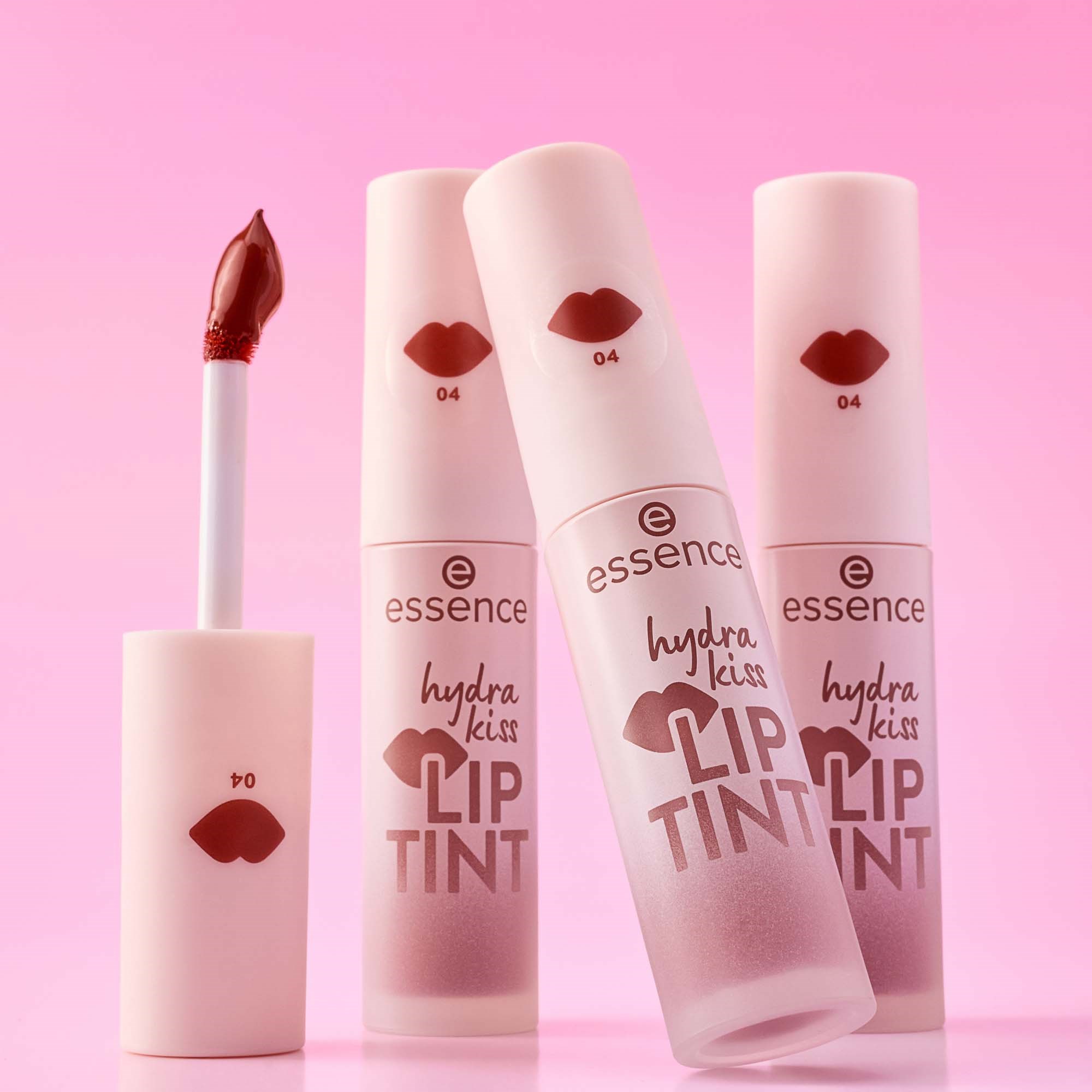 essence Hydra Kiss Lip Tint 04 Classy Red (obrázok 6)