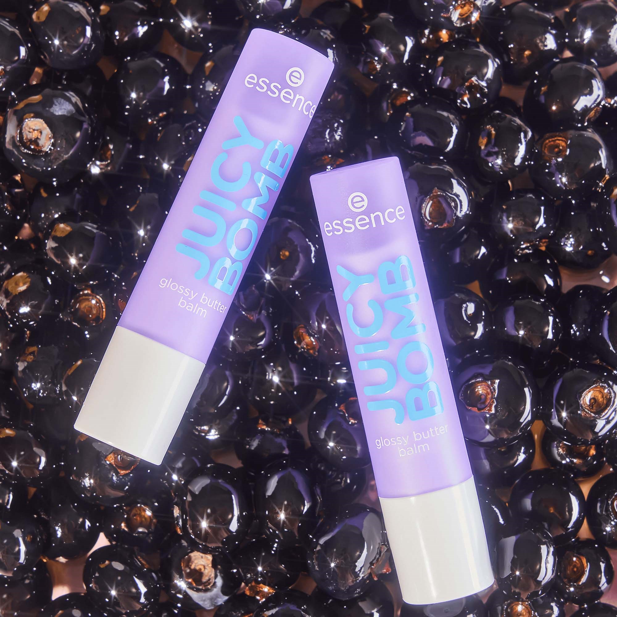 essence Juicy Bomb Glossy Butter Balm 02 So Berry Cute (obrázok 5)