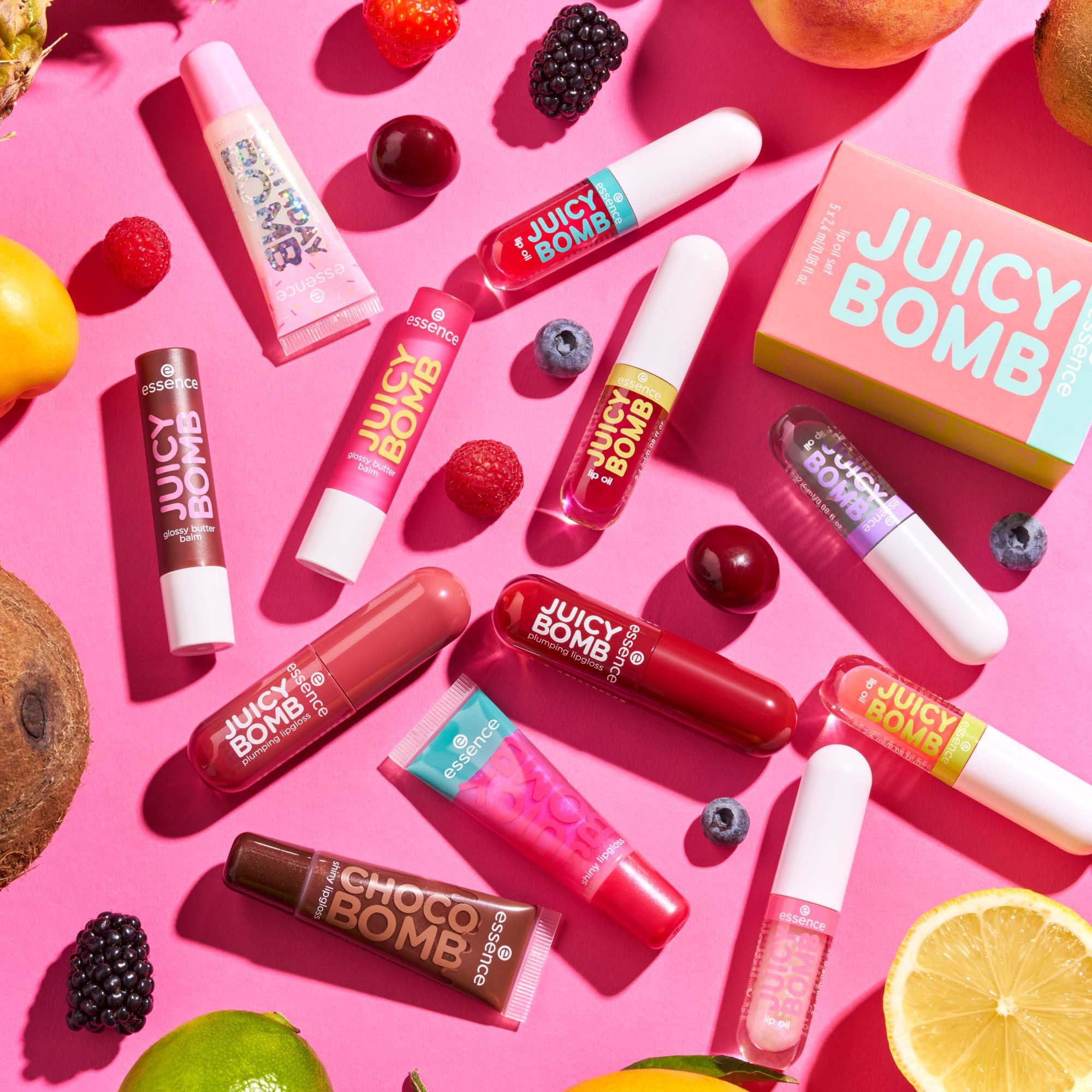 essence Juicy Bomb Glossy Butter Balm 08 Cherrything I Want (obrázok 5)