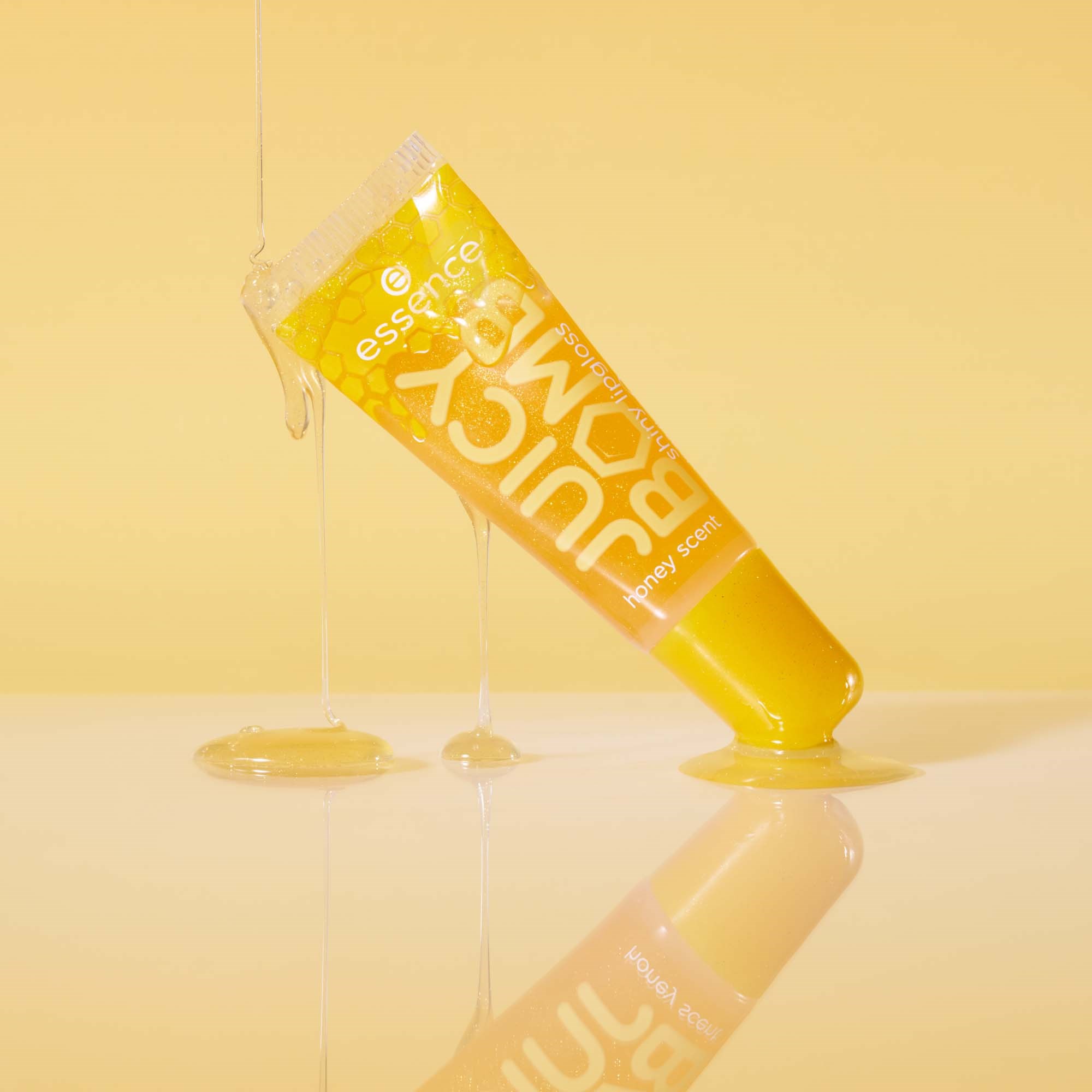 essence Juicy Bomb Shiny Lipgloss 109 Bee Mine (obrázok 8)