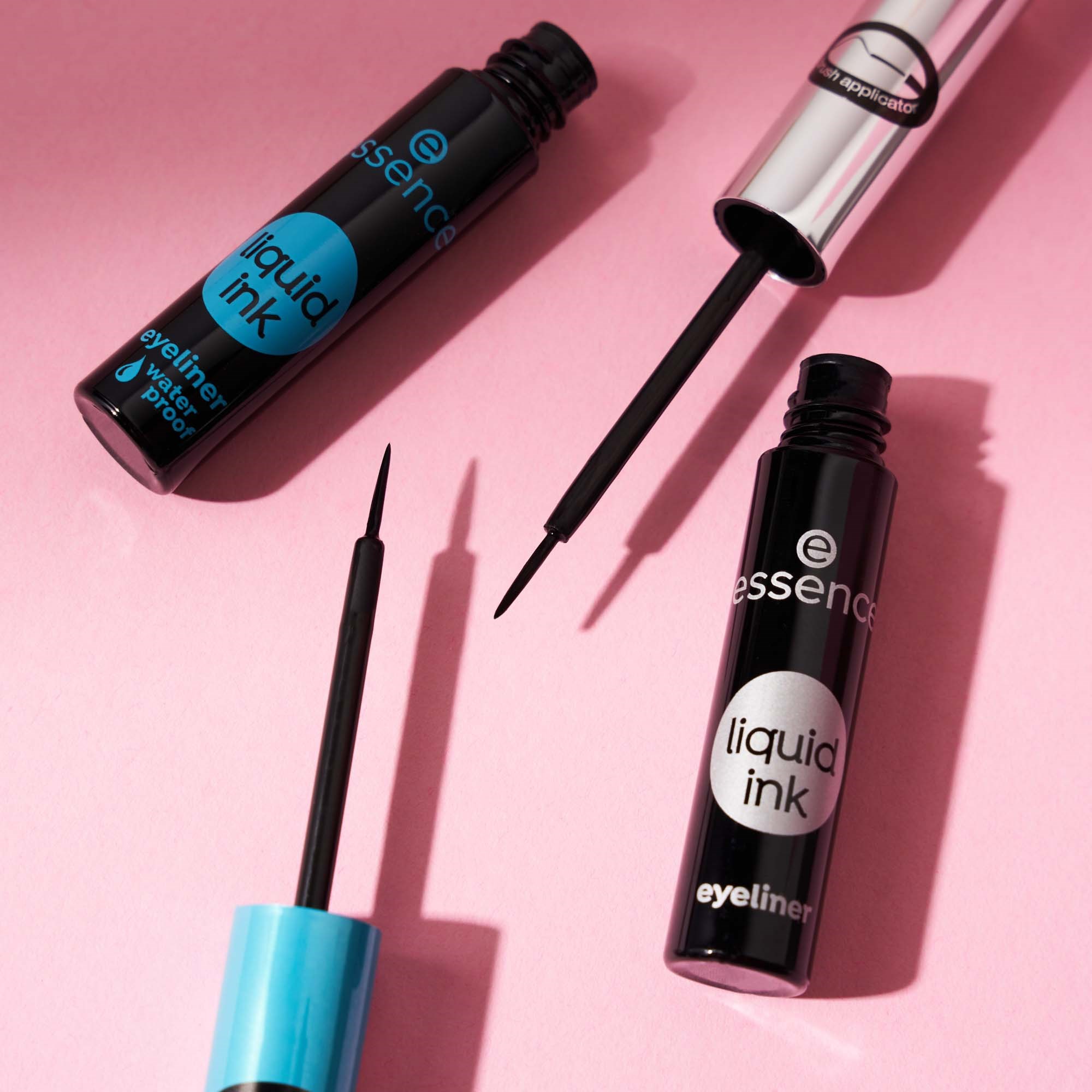 essence Wodoodporny eyeliner 1 (obrázok 6)