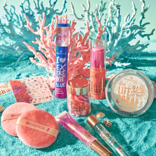 essence Live Life In Coral Mattifying Powder | lyko.com