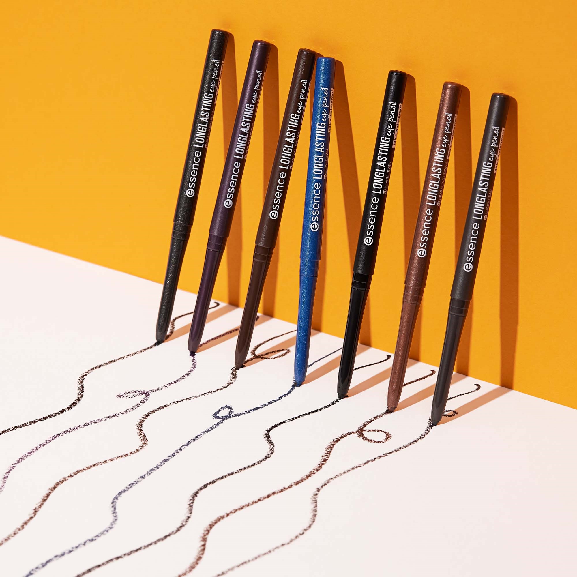 essence Long-Lasting Eye Pencil 18H + Waterproof 40 Roasted Chestnut (obrázok 6)