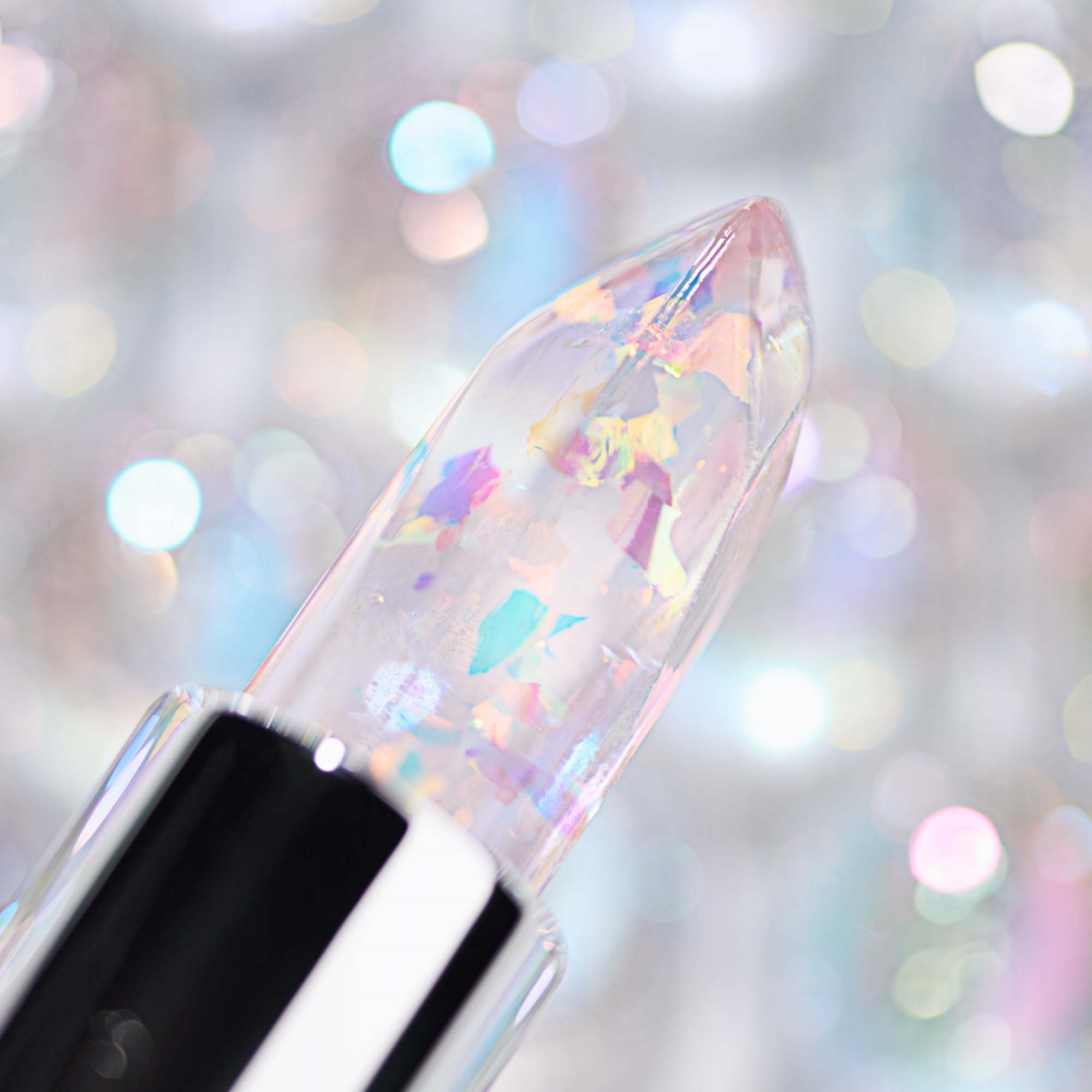 essence Meta Glow Colour Changing Lipstick (obrázok 5)