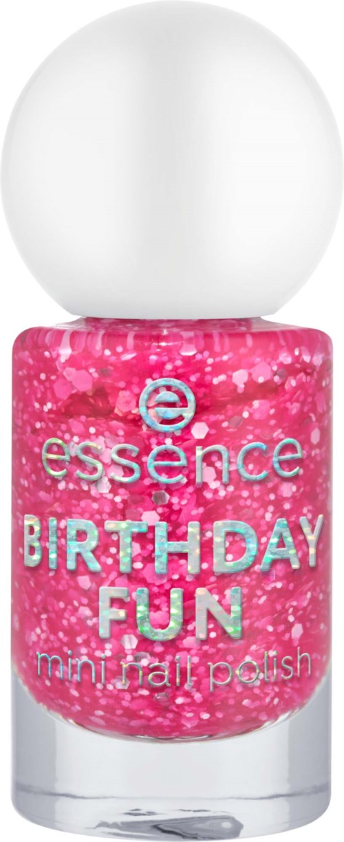 Pinkfarbener Nagellack mit weißen und pinken Glitzerpartikeln, von Essence BIRTHDAY FUN mini Nagellack.