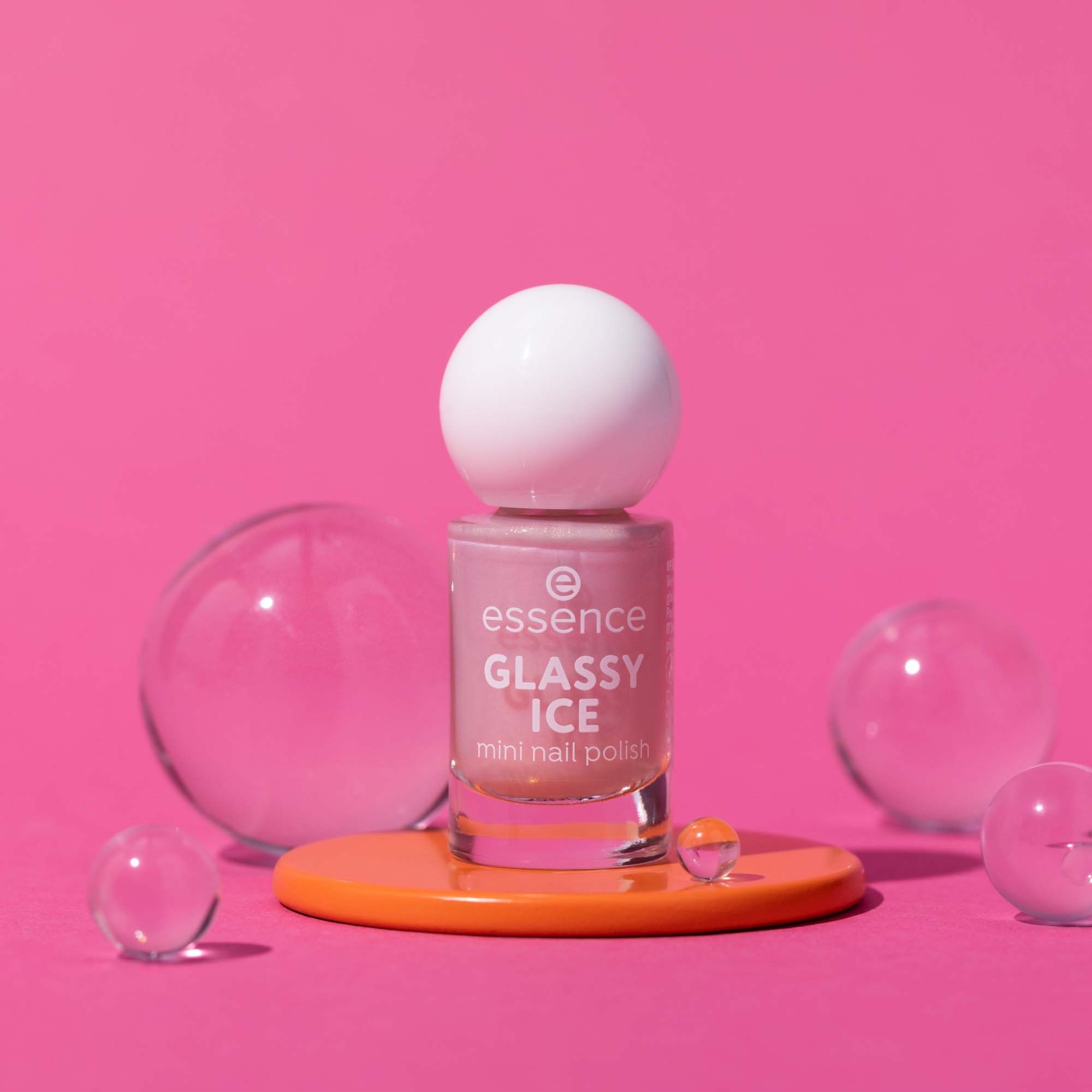 essence Mini Nail Polish 09 Glassy Ice (obrázok 5)