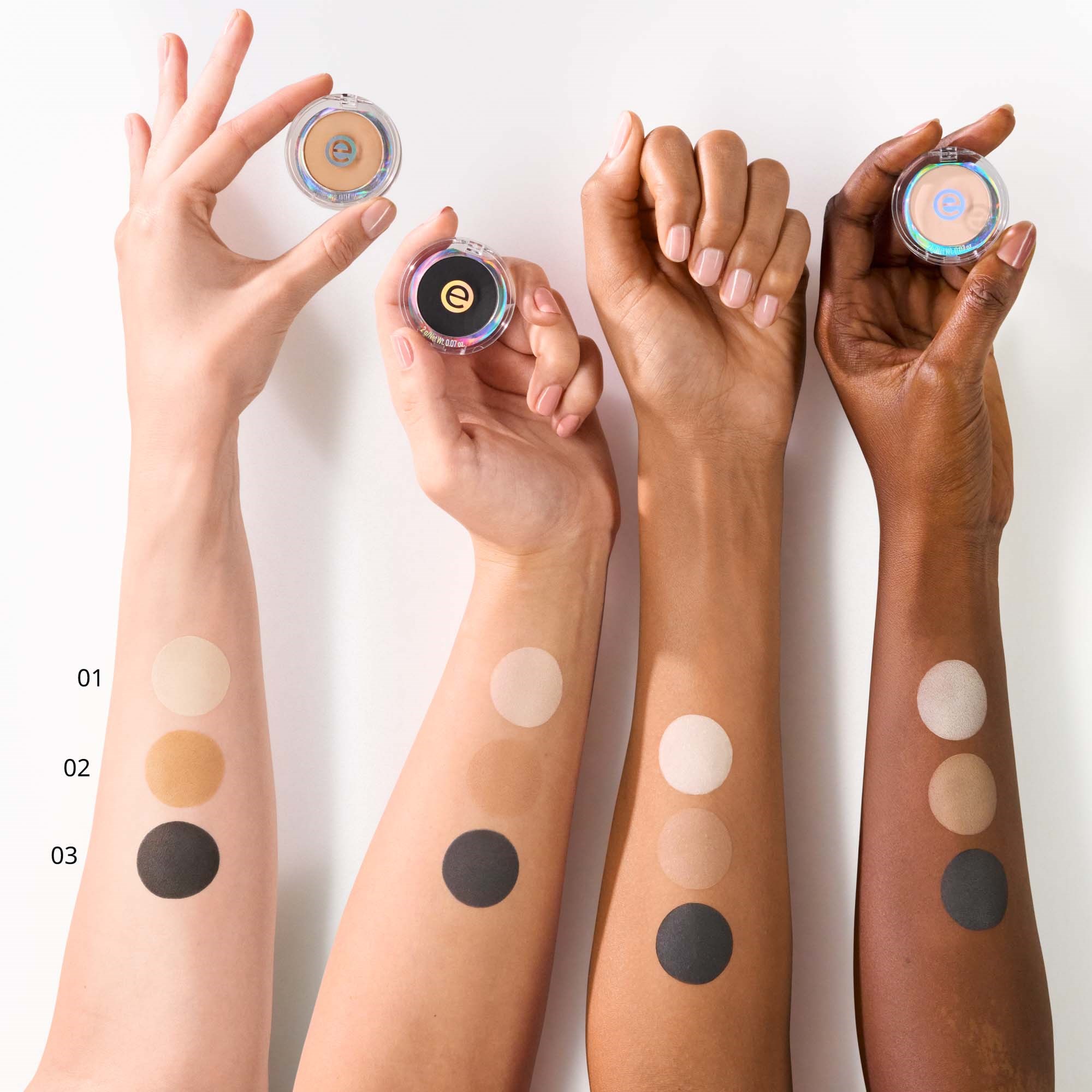 essence Mono Eyeshadow Matte 02 Neutral Brown (obrázok 3)
