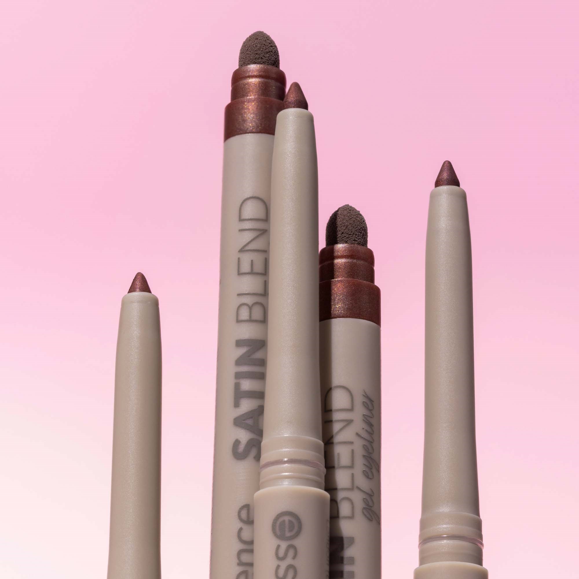 essence Satin Blend Gel Eyeliner 03 Bronzed Shimmer (obrázok 5)