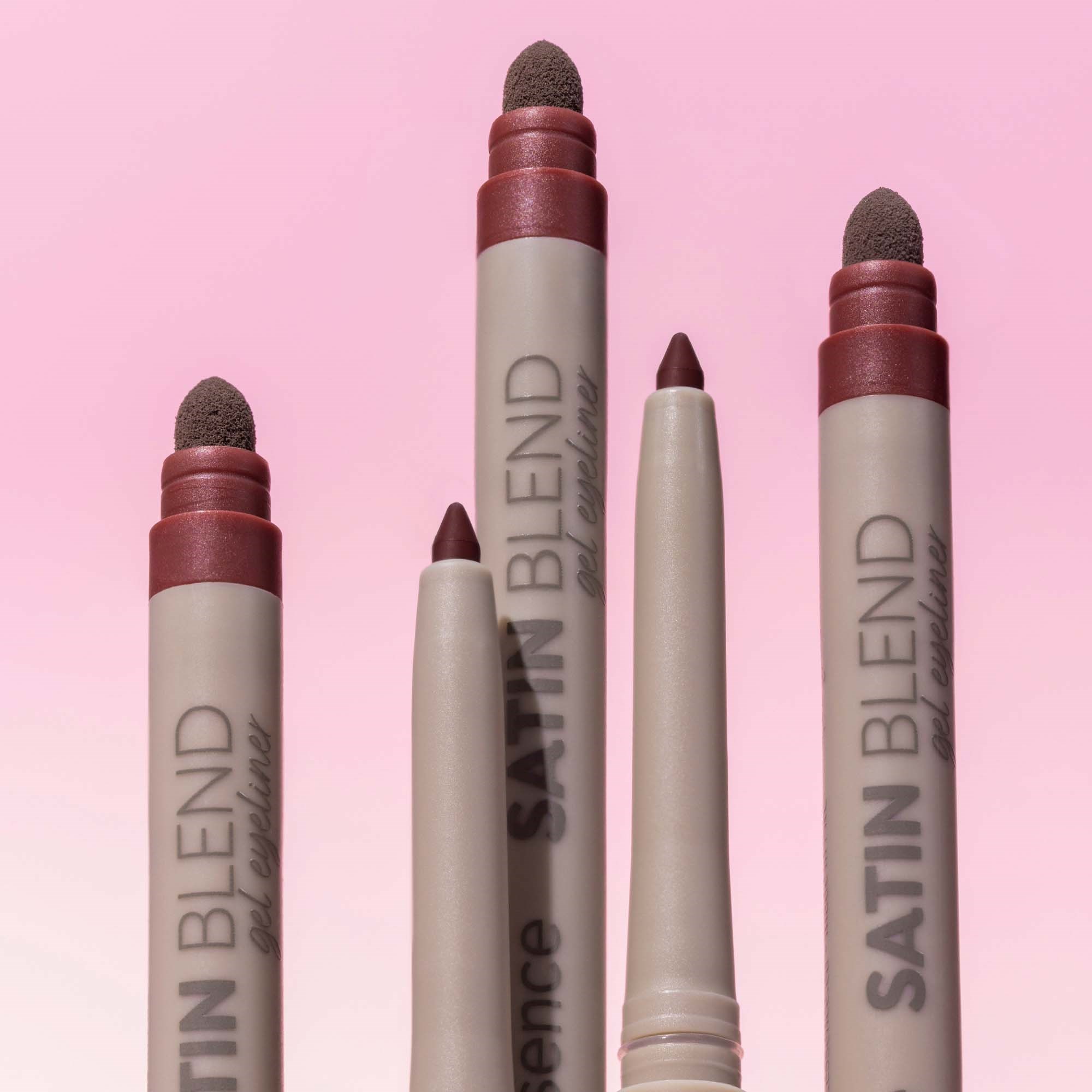 essence Satin Blend Gel Eyeliner 05 Rich Burgundy (obrázok 5)