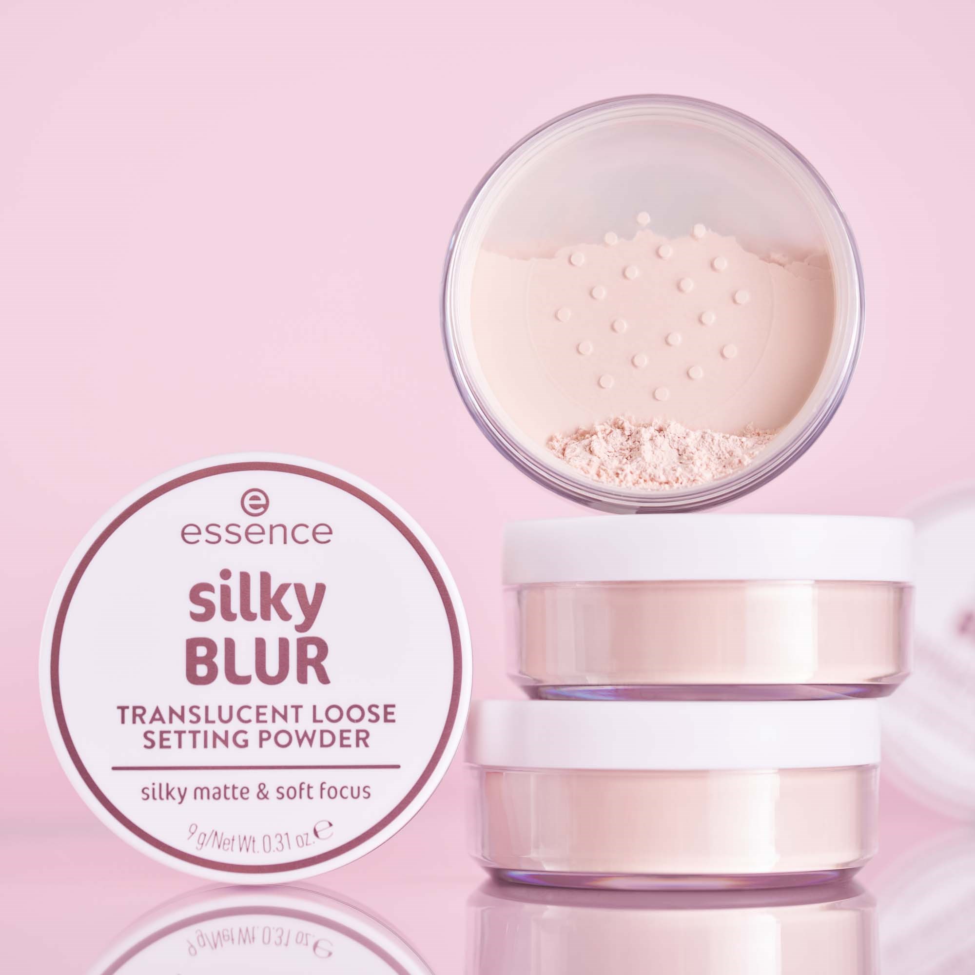 essence Silky Blur Translucent Loose Setting Powder 10 (obrázok 6)
