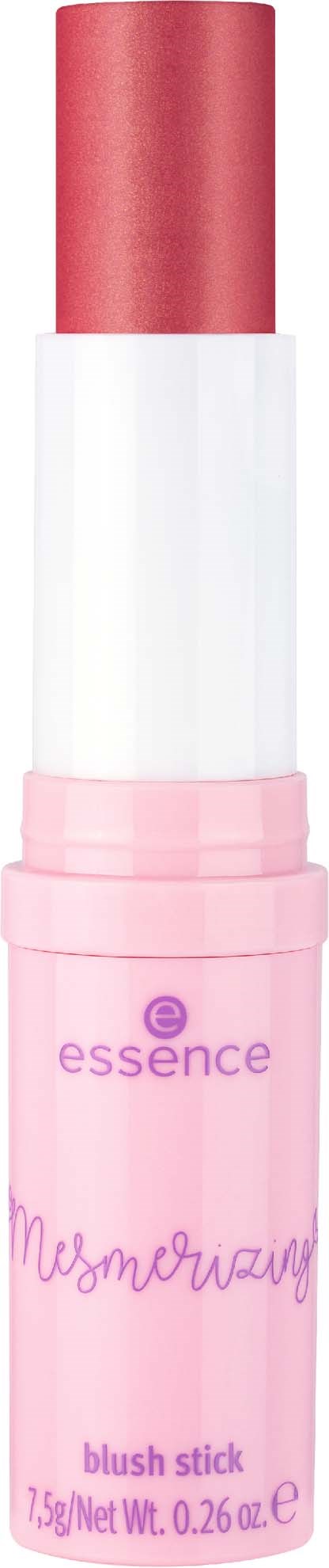 En rosa läppstift med en vit bas, märkt 'essence' och 'blush stick,' står upprätt mot en svart bakgrund.