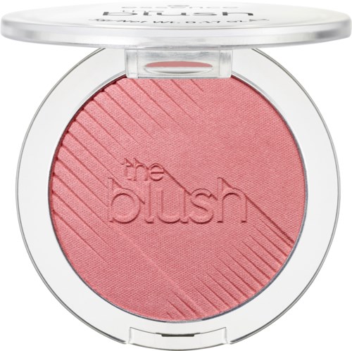 En rosa blush i ett runt kompakt med genomskinlig lock, med präglad text och diagonala linjer.