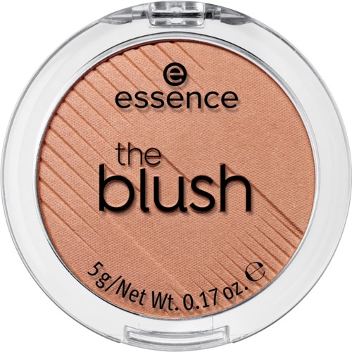 En rund makeupkompakt med persikobläcket, orden "essence the blush" och viktuppgifter.