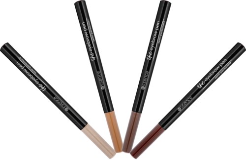 Fem makeup-stift arrangerade i en halvcirkel, visar olika nyanser från ljusa till mörka.