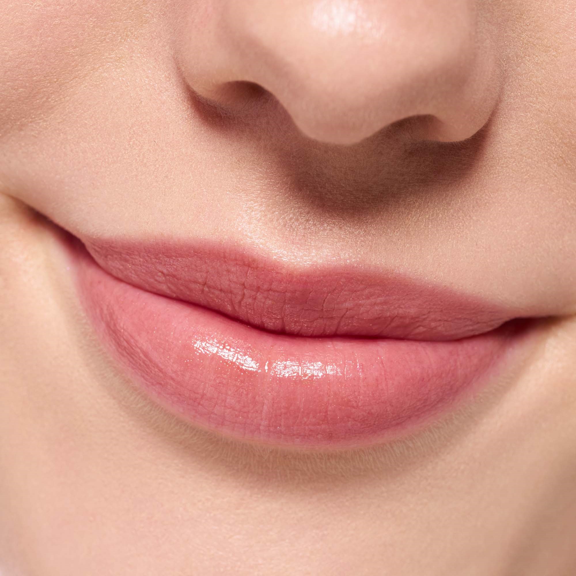 essence The Super Peptide Glossy Lip Butter Set ...Like A Sunday Morni (obrázok 4)