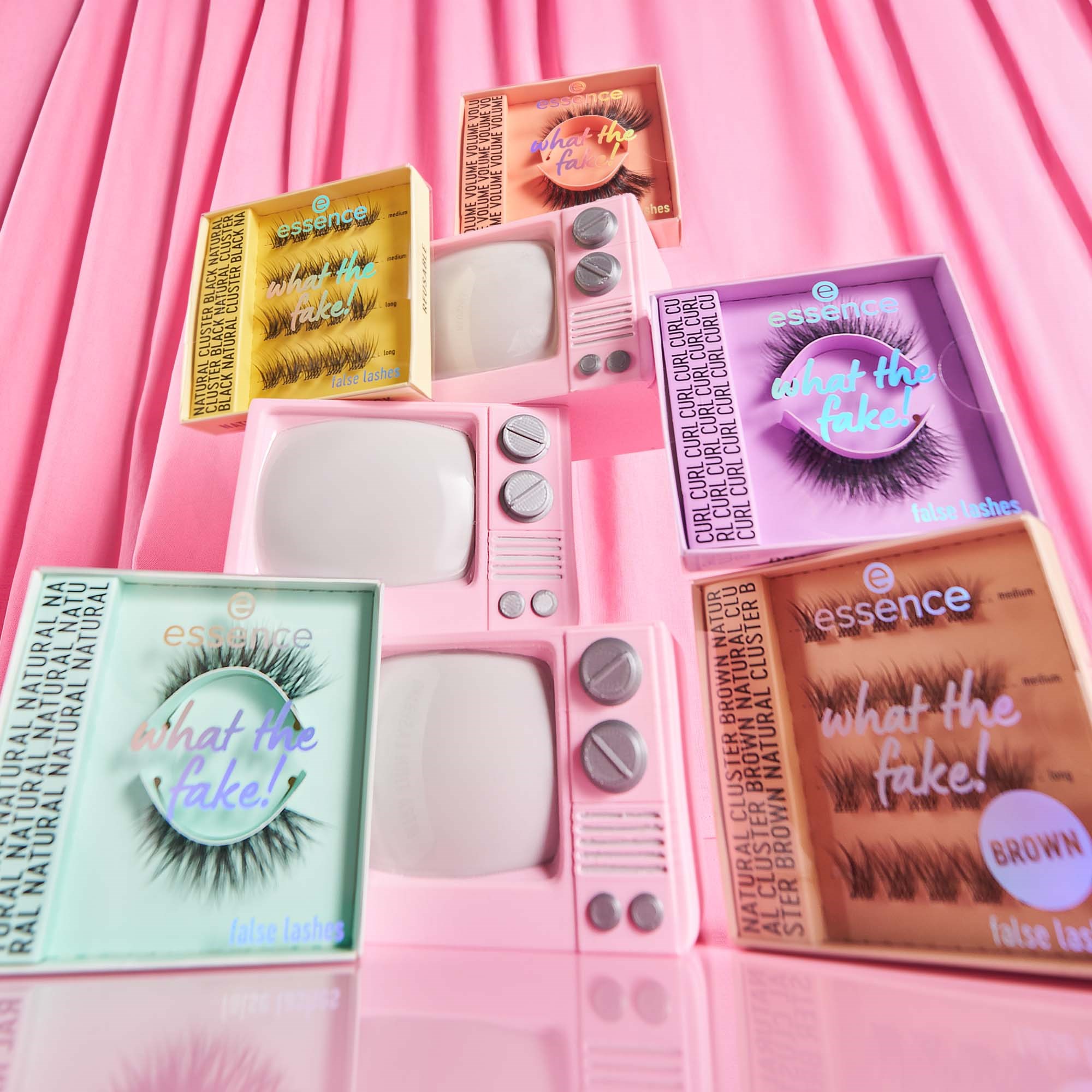 essence What The Fake! False Lashes 06 Natural Cluster Black (obrázok 6)