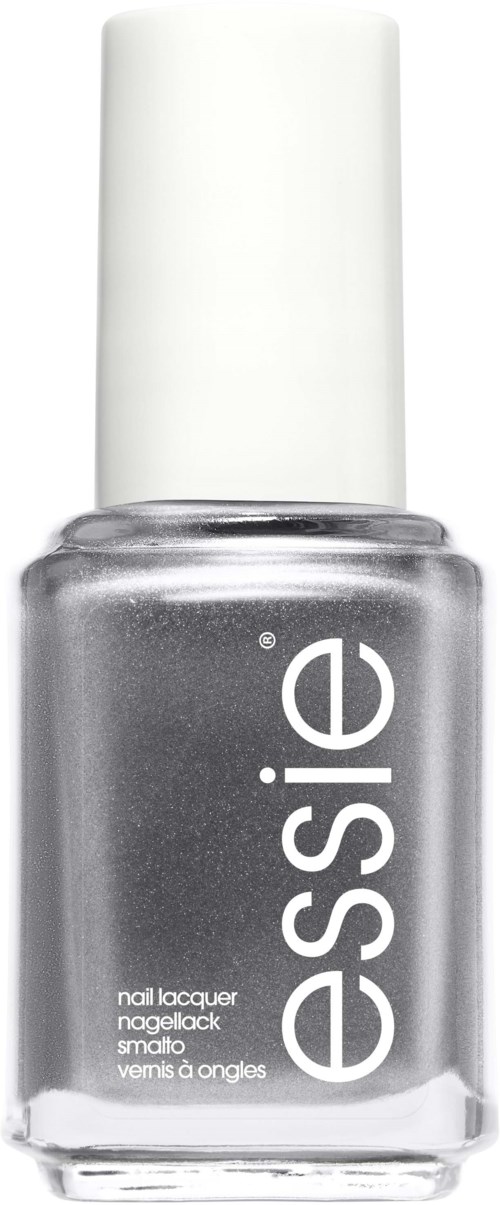 En sølvfarget neglelakkflaske med hvit lokk, viser merkevaren 'essie' vertikalt.