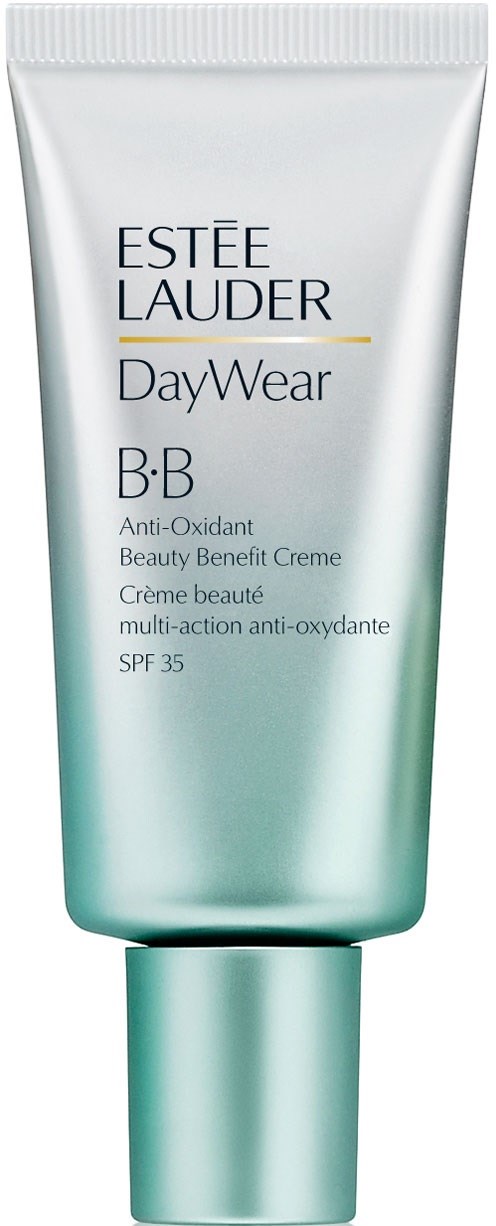 Ett vitt och grönt tub med Estée Lauder DayWear BB-kräm, med information om antioxidanta och solskydd.
