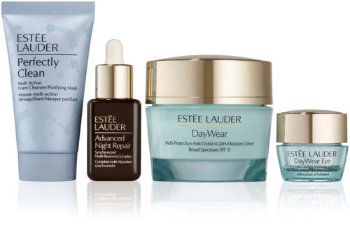 Set med Estée Lauder hudvårdsprodukter inklusive en rengöring, serum, fuktighetskräm, ögonkräm och nattreparat.