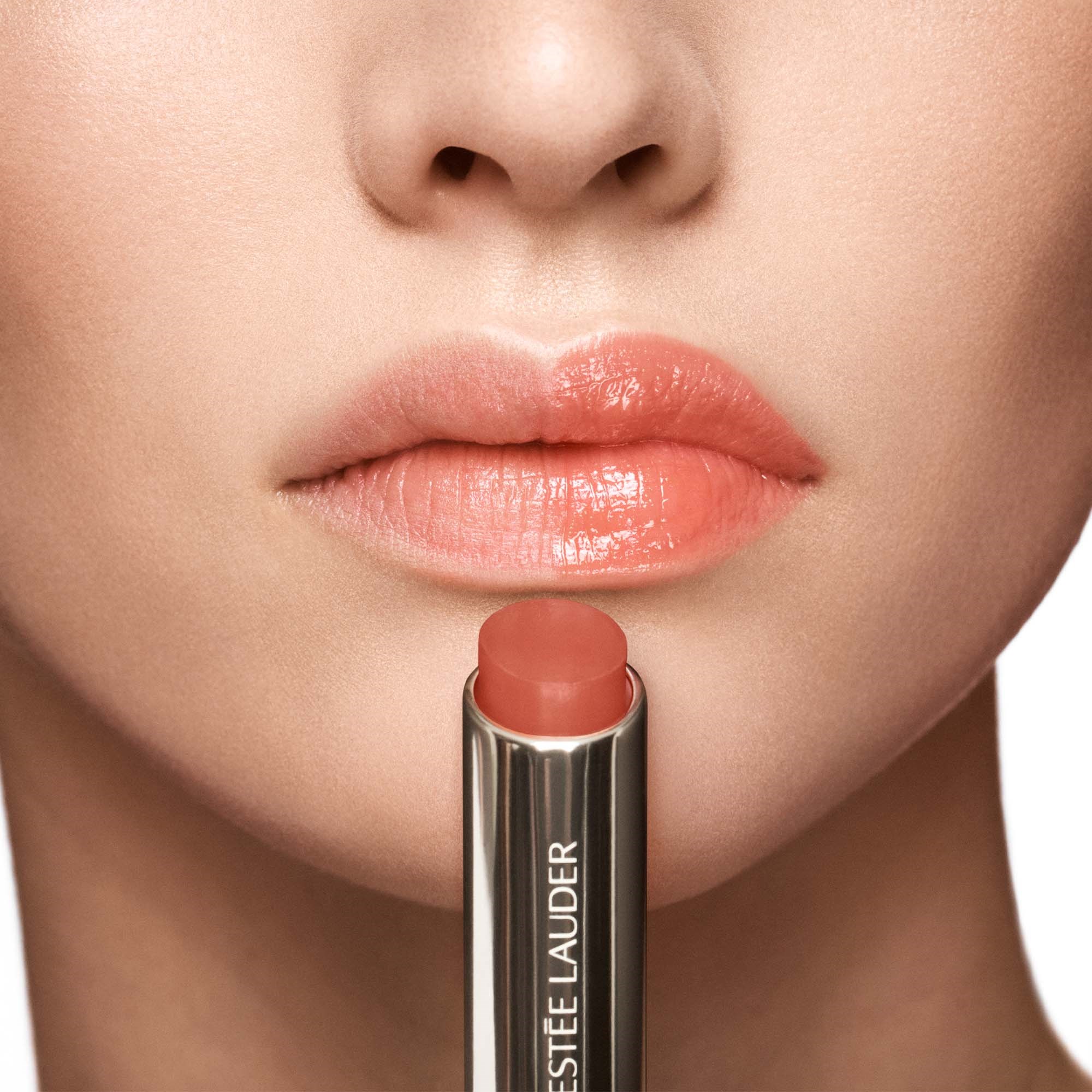Estée Lauder Futurist Hydraplump Lip Balm 700 Bloom Cocoon (obrázok 3)