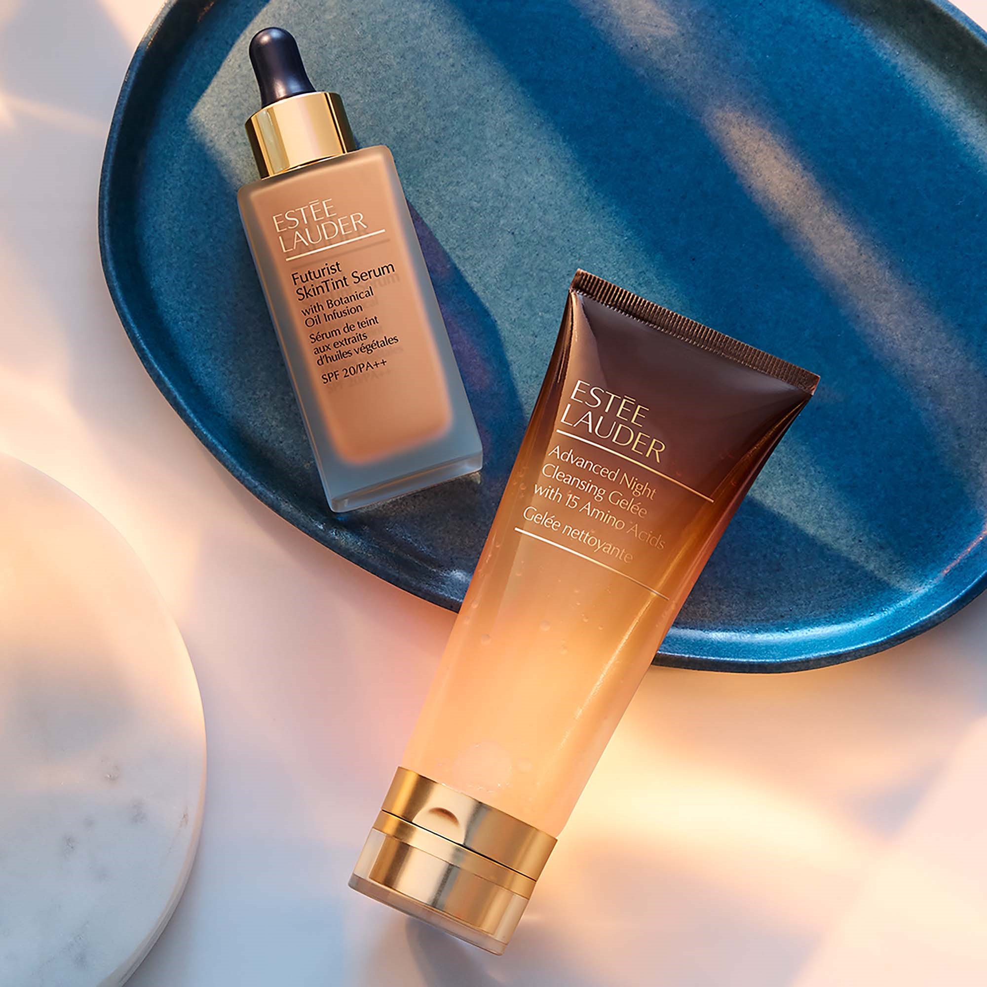 Estée Lauder Futurist Skin Tint Serum Foundation SPF20 5W1 Bronze (obrázok 6)