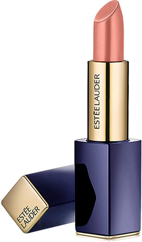 Ein rosa Lippenstift in einem blauen und goldenen Kunststoff, steht aufrecht mit Kappe daneben.