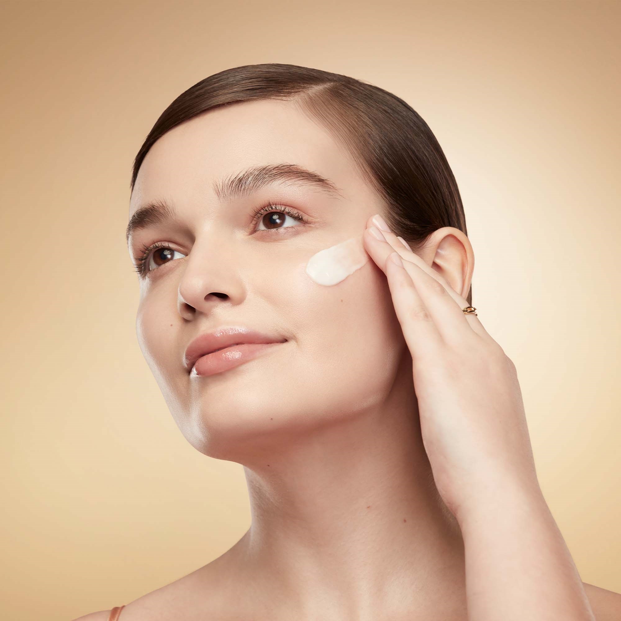 Alternativ bild 1 för Estée Lauder Revitalizing Supreme+ Youth Power Cream 30 ml