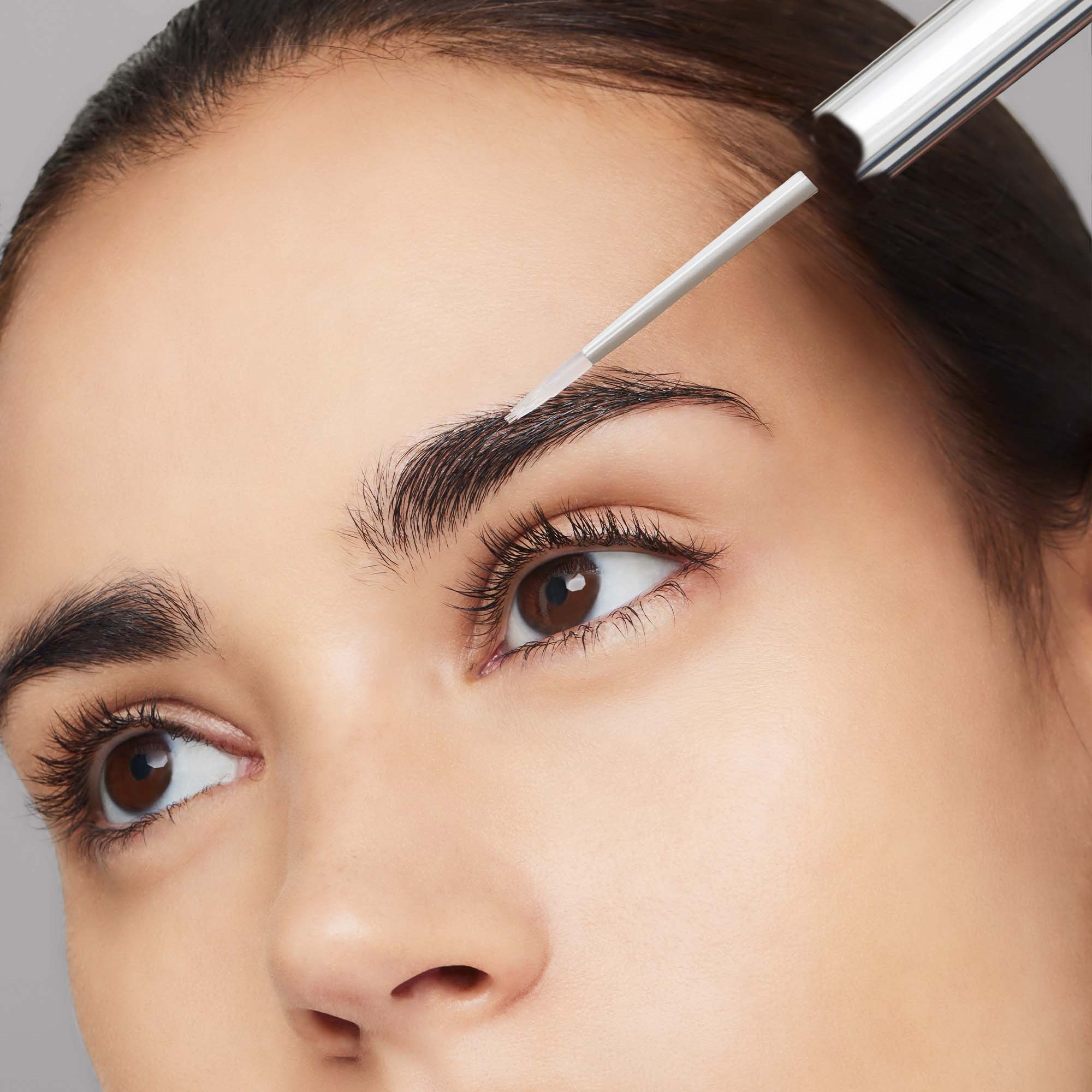 Alternativ bild 1 för Estée Lauder Turbo Lash Night Revitalizing Serum Lash + Brow 6 ml