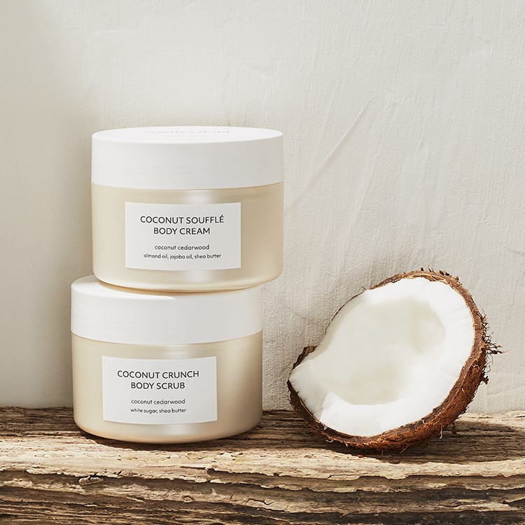Estelle & Thild Coconut Cedarwood Coconut Crunch Body Scrub 200 ml & B (obrázok 3)