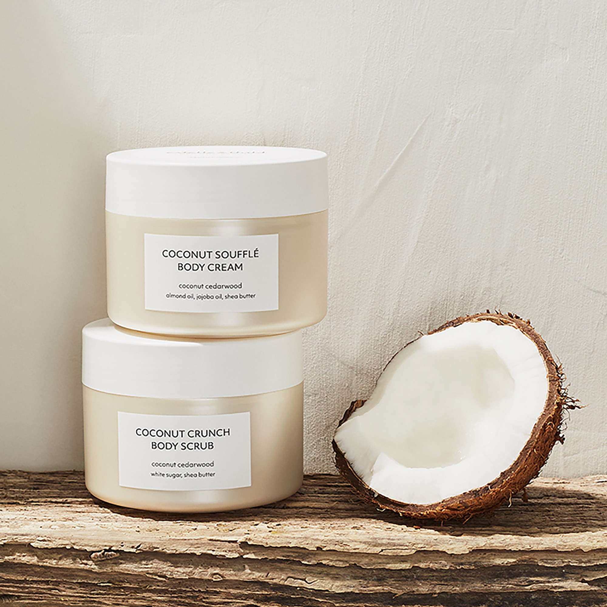 Estelle & Thild Coconut Cedarwood Coconut Soufflé Body Cream 200 ml (obrázok 3)