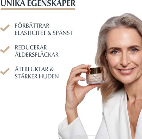 Eine Frau mit blondem Haar hält einen kleinen Cremetopf und lächelt neben schwedischem Text über Produktvorteile.