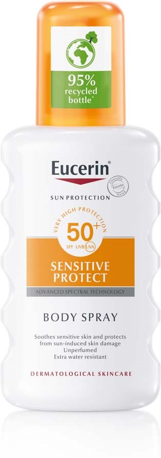 Valkoinen kehotspraypullo, tarjoaa SPF 50 suojan, sopii herkkäihoisille ja on ympäristöystävällinen kierrätysmateriaalilla.