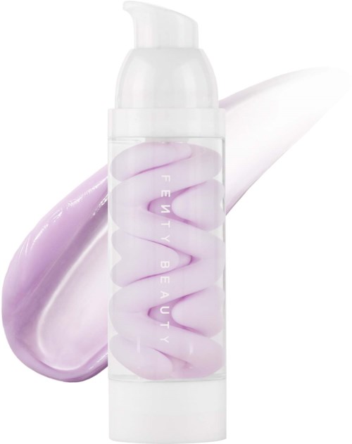 En tydlig flaska med en lila och vit virveldesign bakom, innehåller en hudvårdsprodukt med pump.